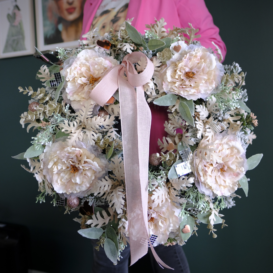 Winter Wreath, DIY Valentine's Day Wreath, How to make Winter Wreath