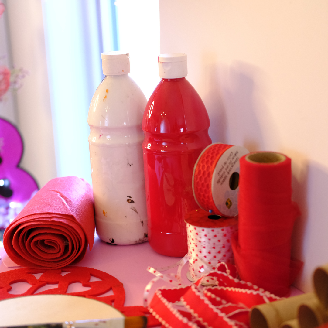 Valentine Wreath, Easy Valentine's Day Craft for Preschoolers, TP Craft