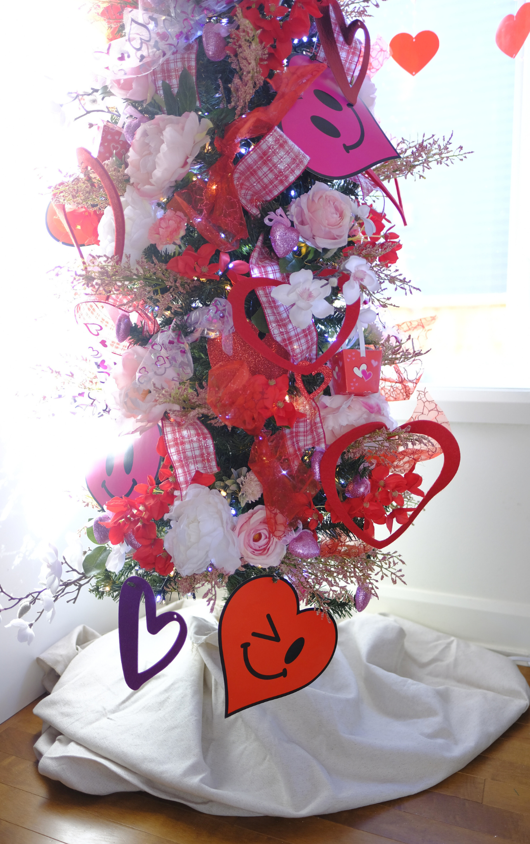 Valentine's Day Tree, How to Decorate a Tree, Christmas Tree, Pencil Tree